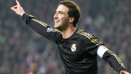 开云体育登入口-五大联赛是否正在减少中场横传次数增加纵向渗透，五大联赛要踢到什么时候