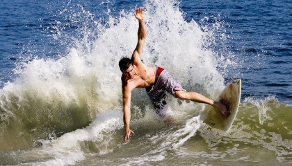 开云-世界杯预选赛中国队惨败 球迷反思防守问题，世界杯预选赛中国对手