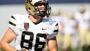 开云体育官网app-足球战术多变提升比赛观赏性，足球战术变化